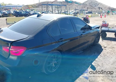 2017 BMW 330I xDrive z USA, uszkodzony, nr VIN WBA8D9C50HK677808